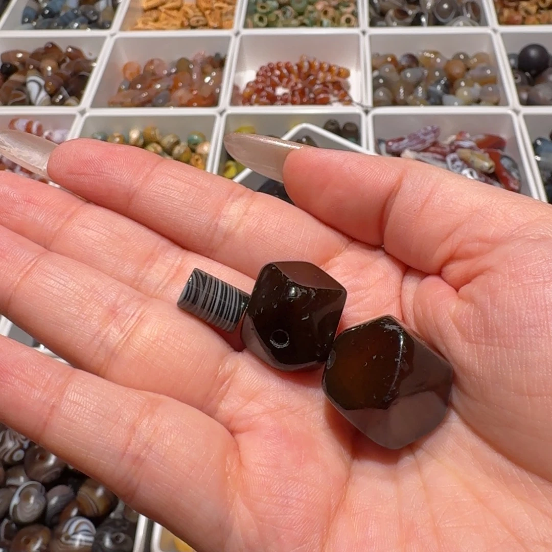 玛瑙/玉髓未镶嵌珠宝半成品