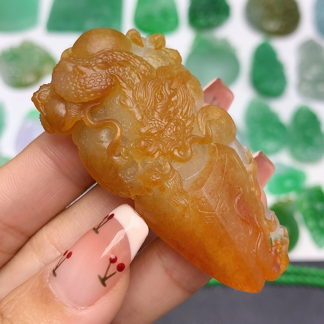 定制翡翠未镶嵌龙柱