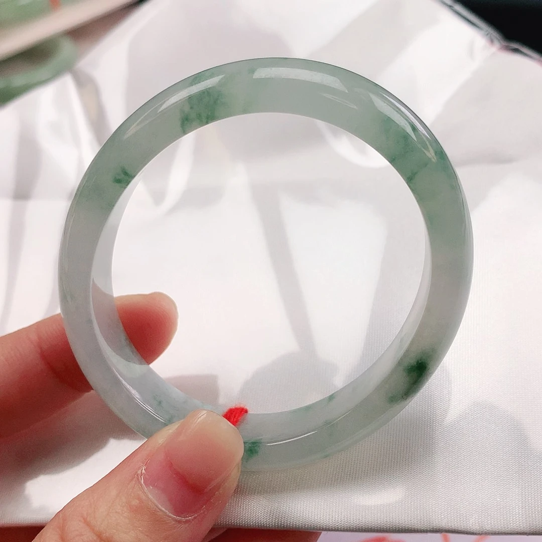 翡翠手镯未镶嵌55圈贵妃2397