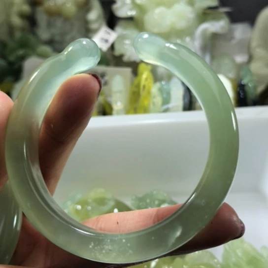 岫玉未镶嵌手镯53