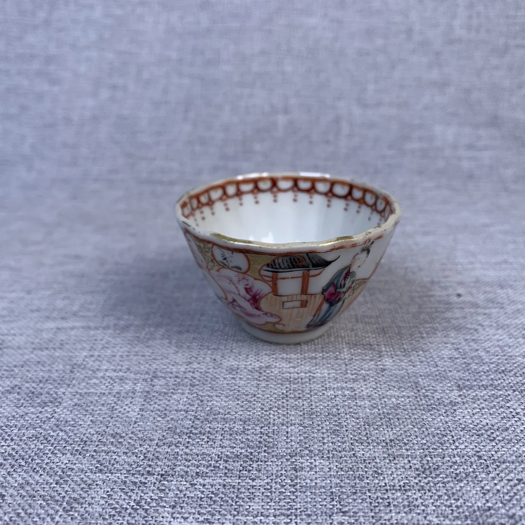 清代粉彩人物故事杯古瓷器真品国营镇江市文物商店库出5128321