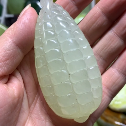 蛇纹石玉未镶嵌手把件