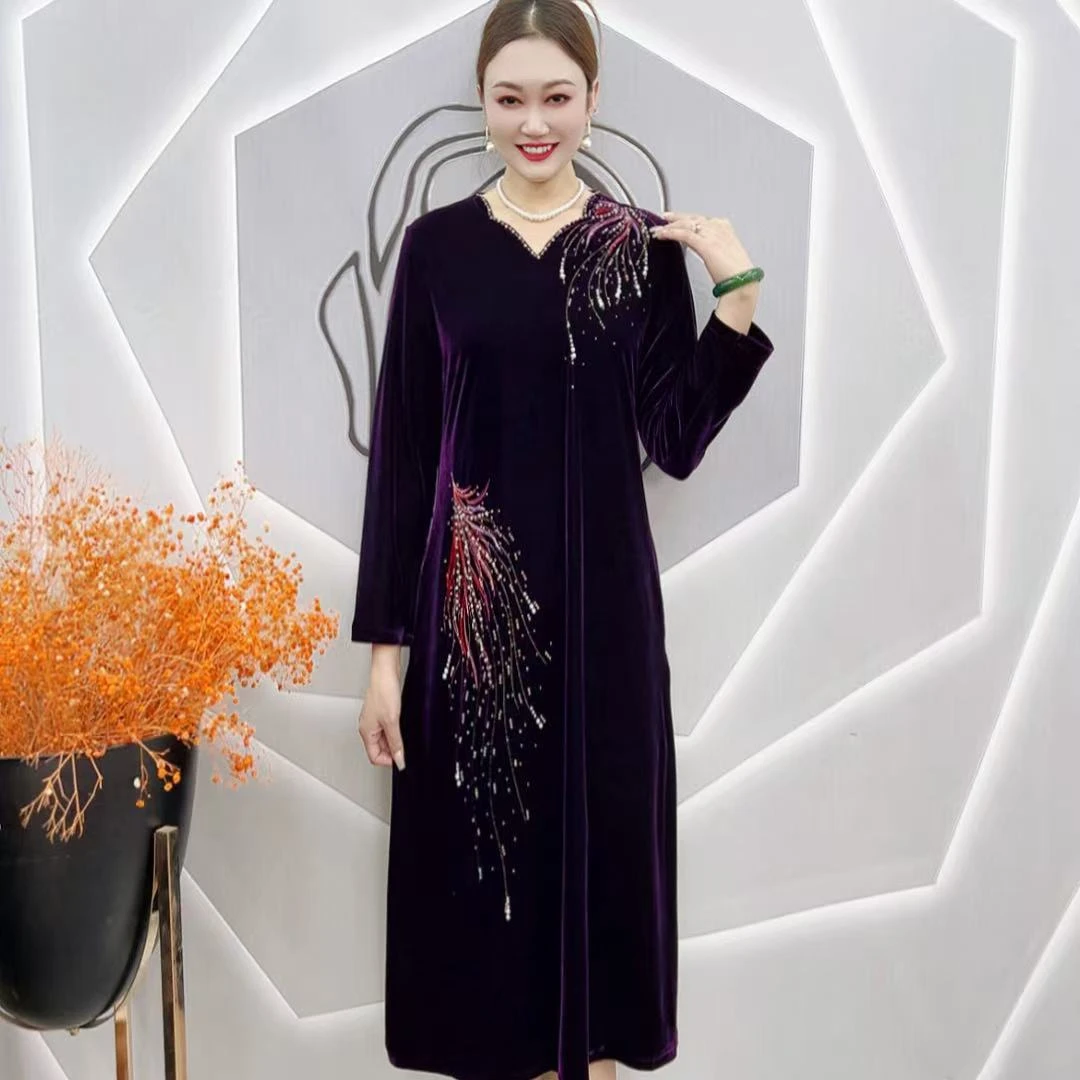 30105原版贵气妈妈重工凤花V领宽松大版中长款连衣裙打底裙