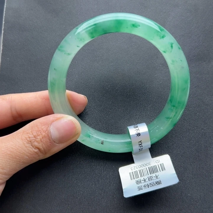 石英质玉未镶嵌手镯+玲玲57