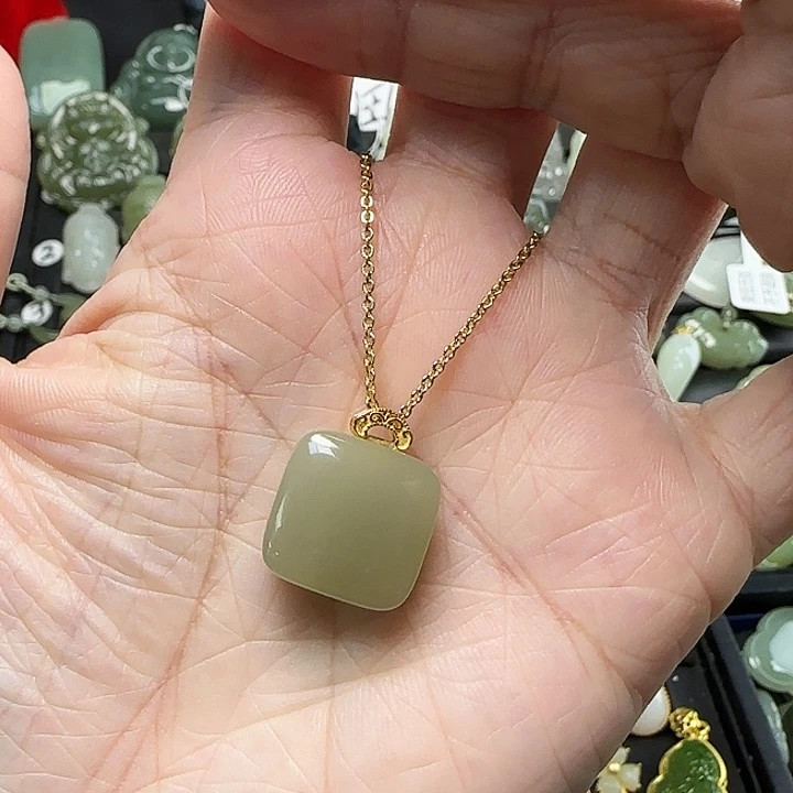 颈饰银S925镶嵌和田玉