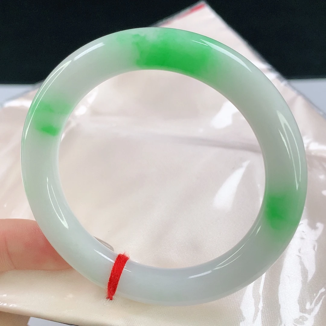 未镶嵌手镯翡翠835