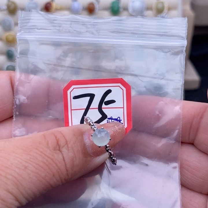 未镶嵌戒指翡翠缅甸