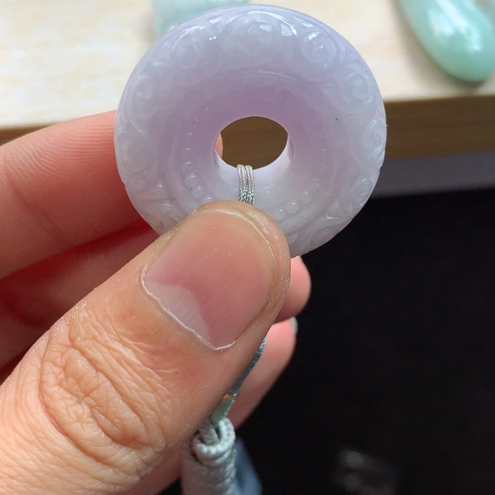 翡翠未镶嵌颈饰吊坠