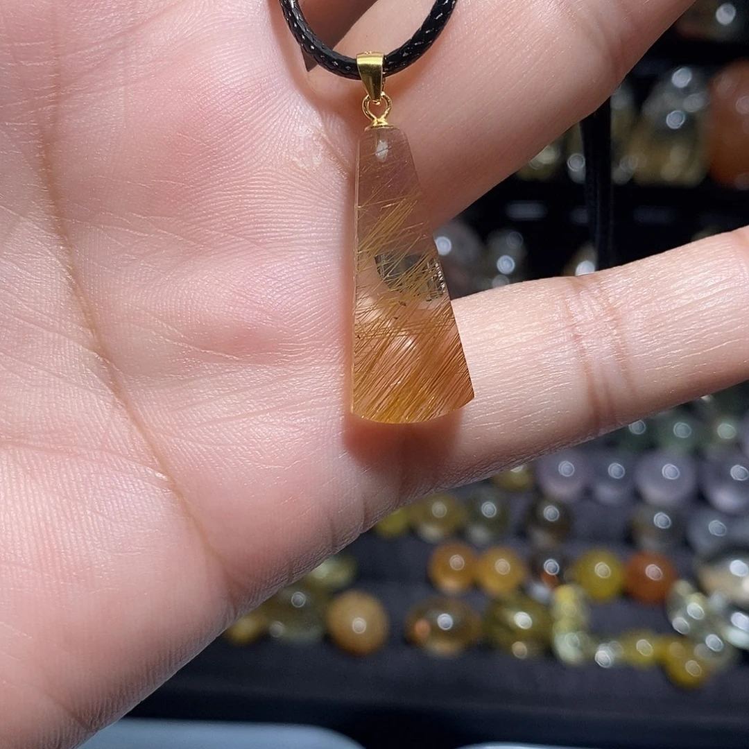 ****错颈饰未镶嵌水晶水晶