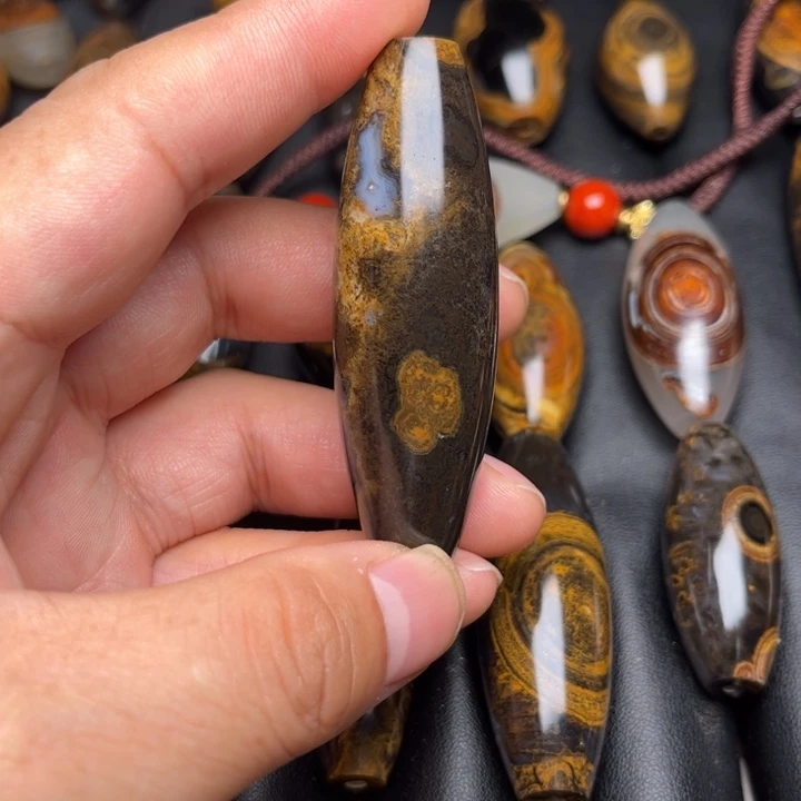 石英质玉珠宝半成品未镶嵌燕****一