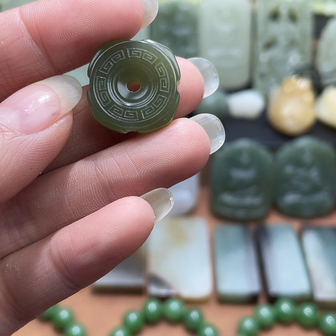 和田玉未镶嵌吊坠(不含链)