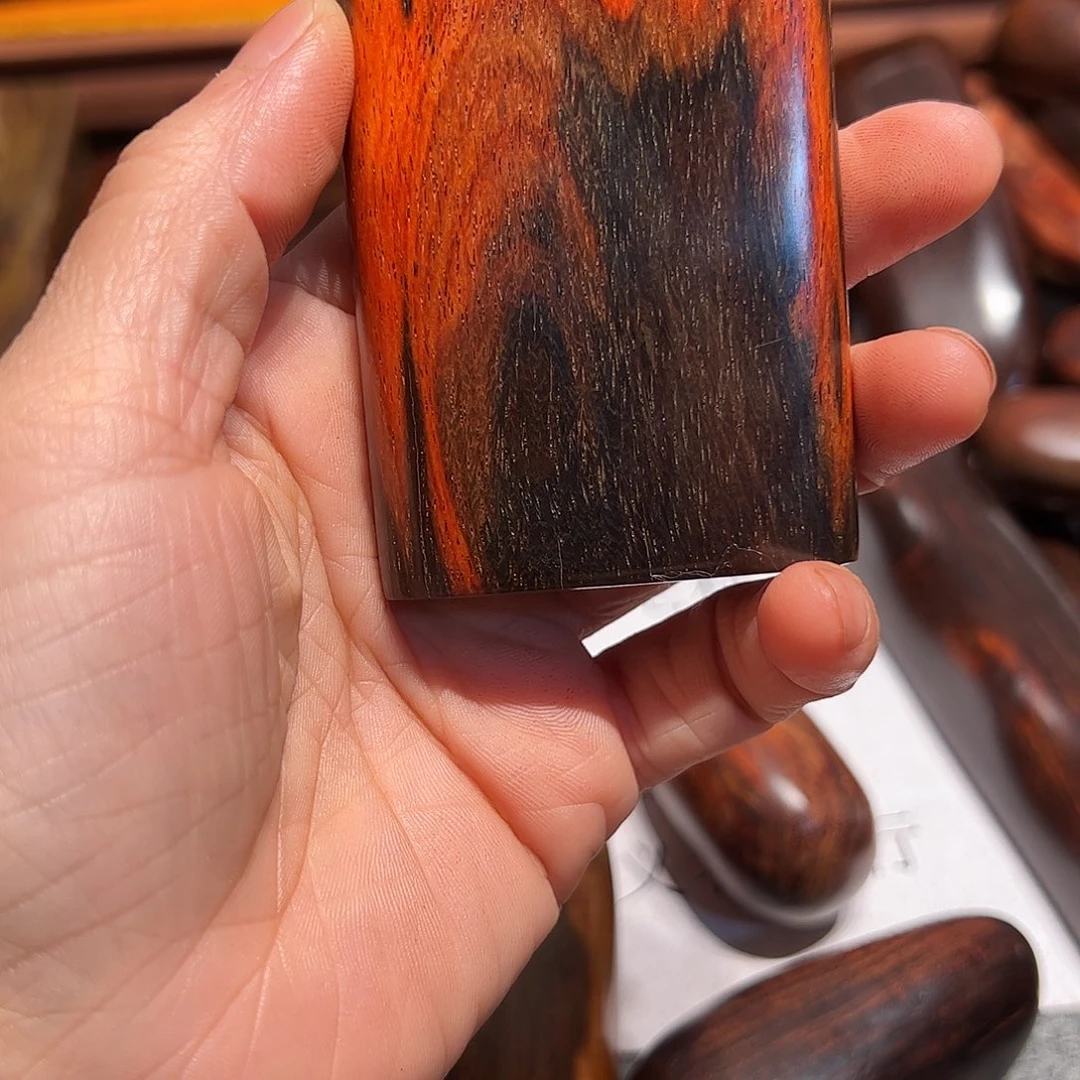 交趾黄檀（大红酸枝）你****！