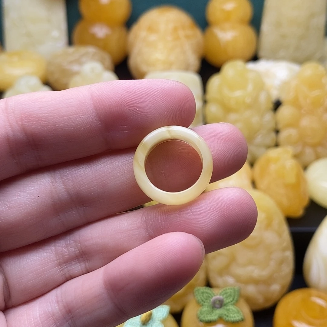 琥珀颈饰未镶嵌琥珀蜜蜡吊坠