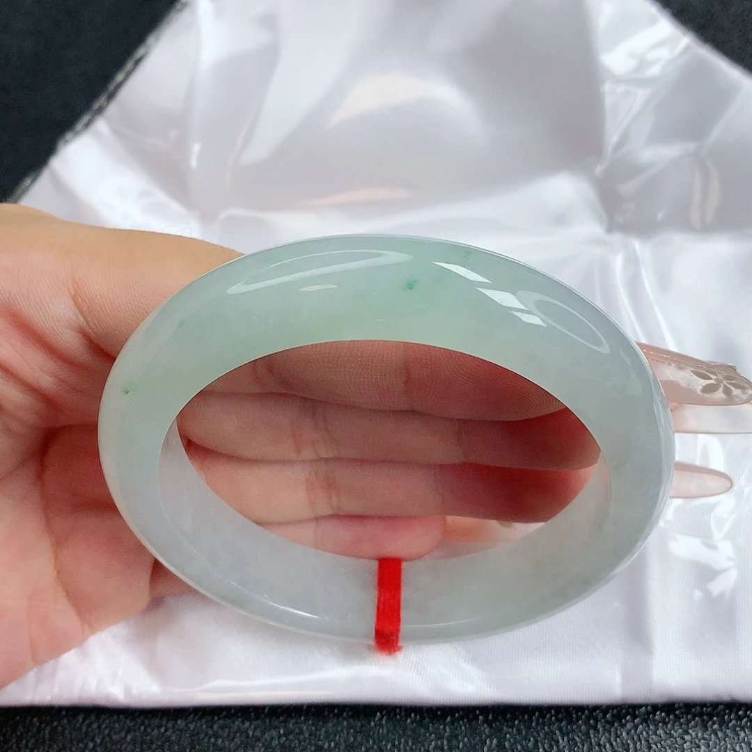 【闪购商品】未镶嵌手镯翡翠，56
