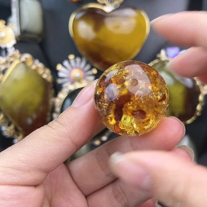 琥珀未镶嵌裸石圆珠