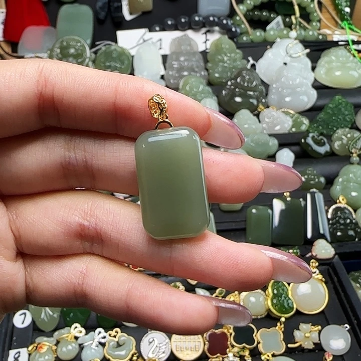 和田玉银S925镶嵌颈饰