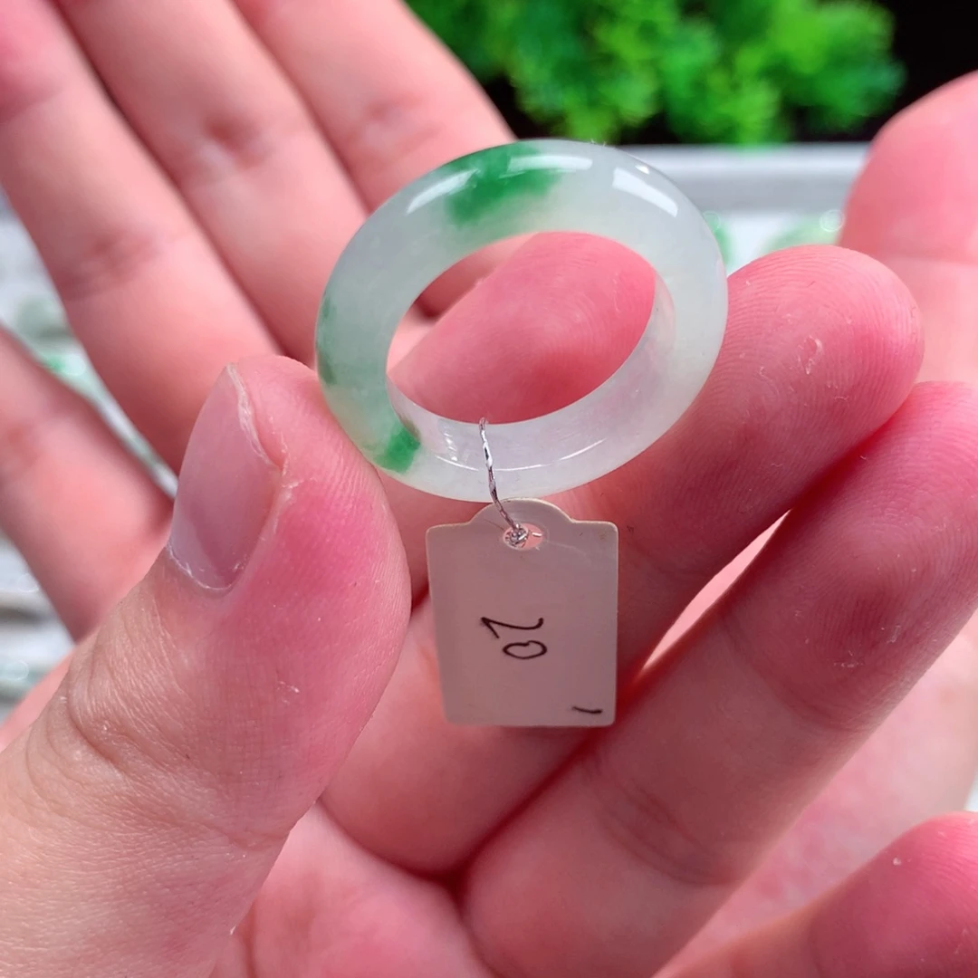 未镶嵌戒指翡翠天然