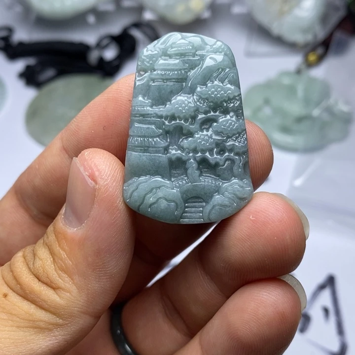 翡翠未镶嵌颈饰翡翠