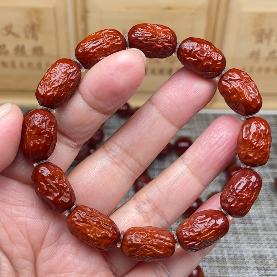 用***6吊坠橄榄核金丝小枣