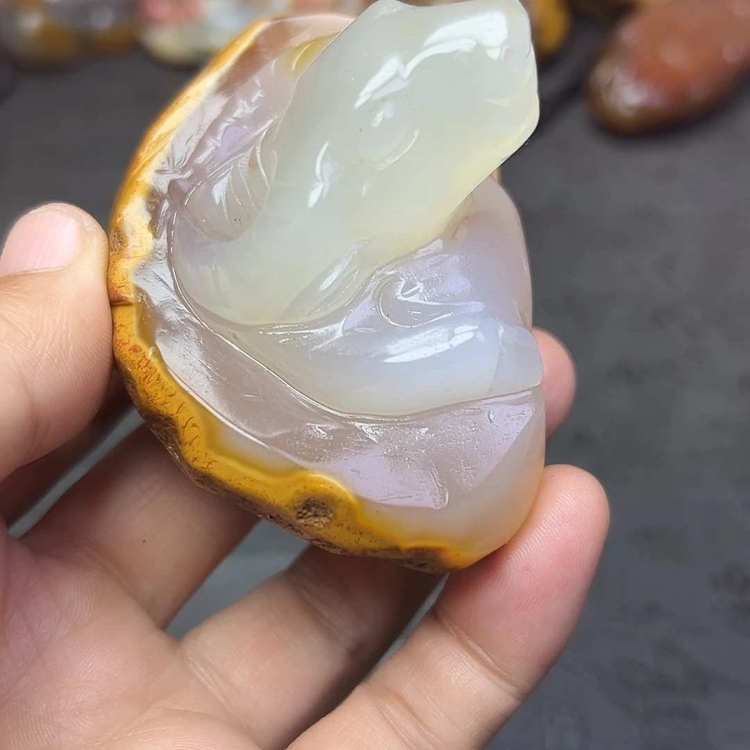 杜***康玛瑙/玉髓未镶嵌时尚潮流手把件吊坠