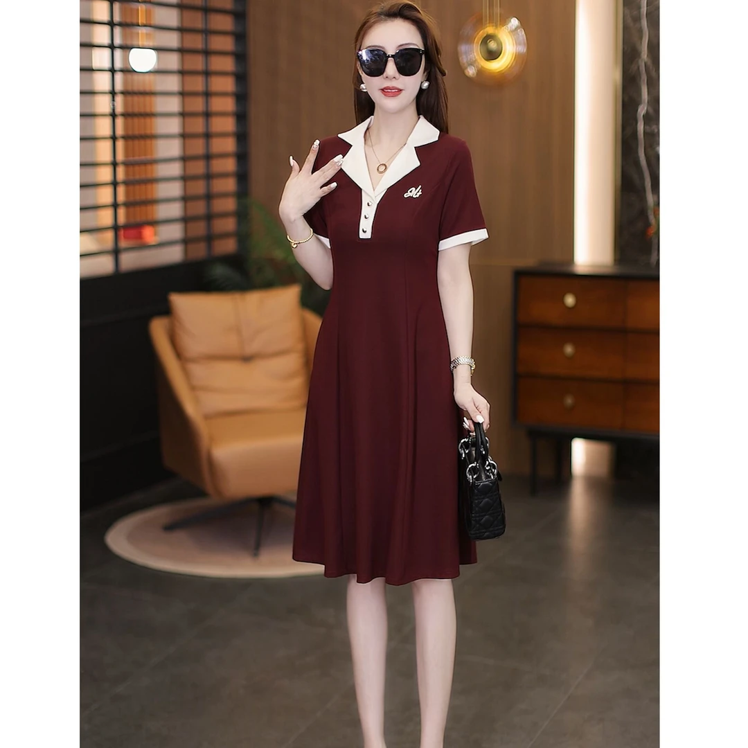 新款显瘦中年女人旅游穿的裙子夏季裙子连衣裙中长款大码洋气透气