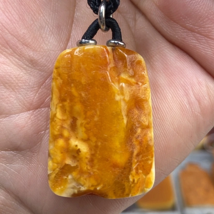 【闪购商品】琥珀颈饰未镶嵌