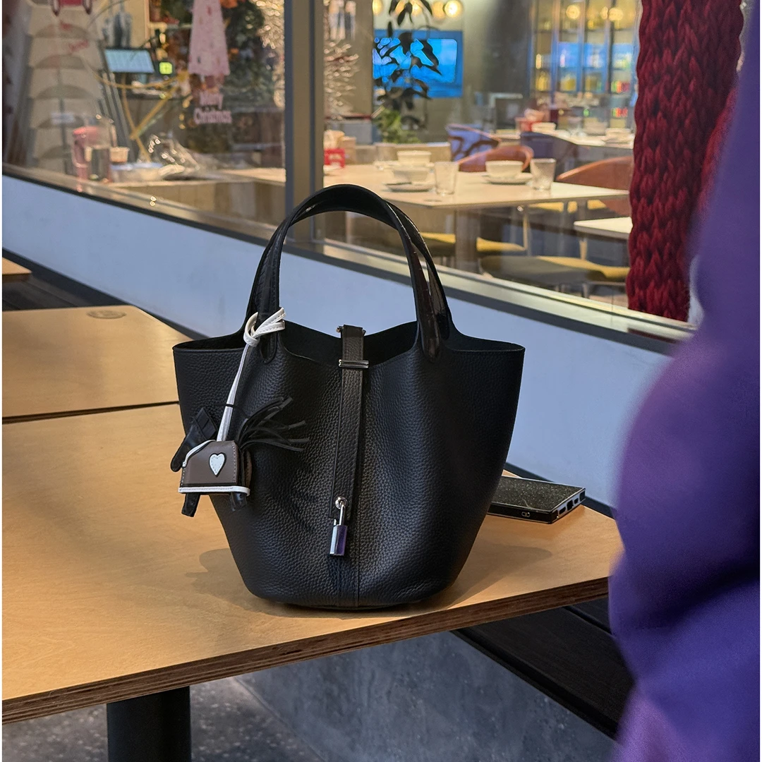 JISHE即奢26C高质感手工制作18cm头层牛皮菜篮子水桶包 AL58203