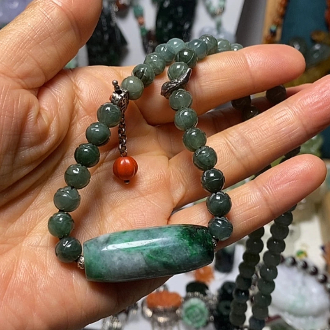 【闪购商品】翡翠未镶嵌吊坠(赠链)