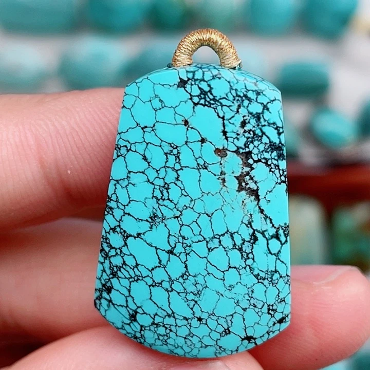 未镶嵌绿松石珠宝奇石