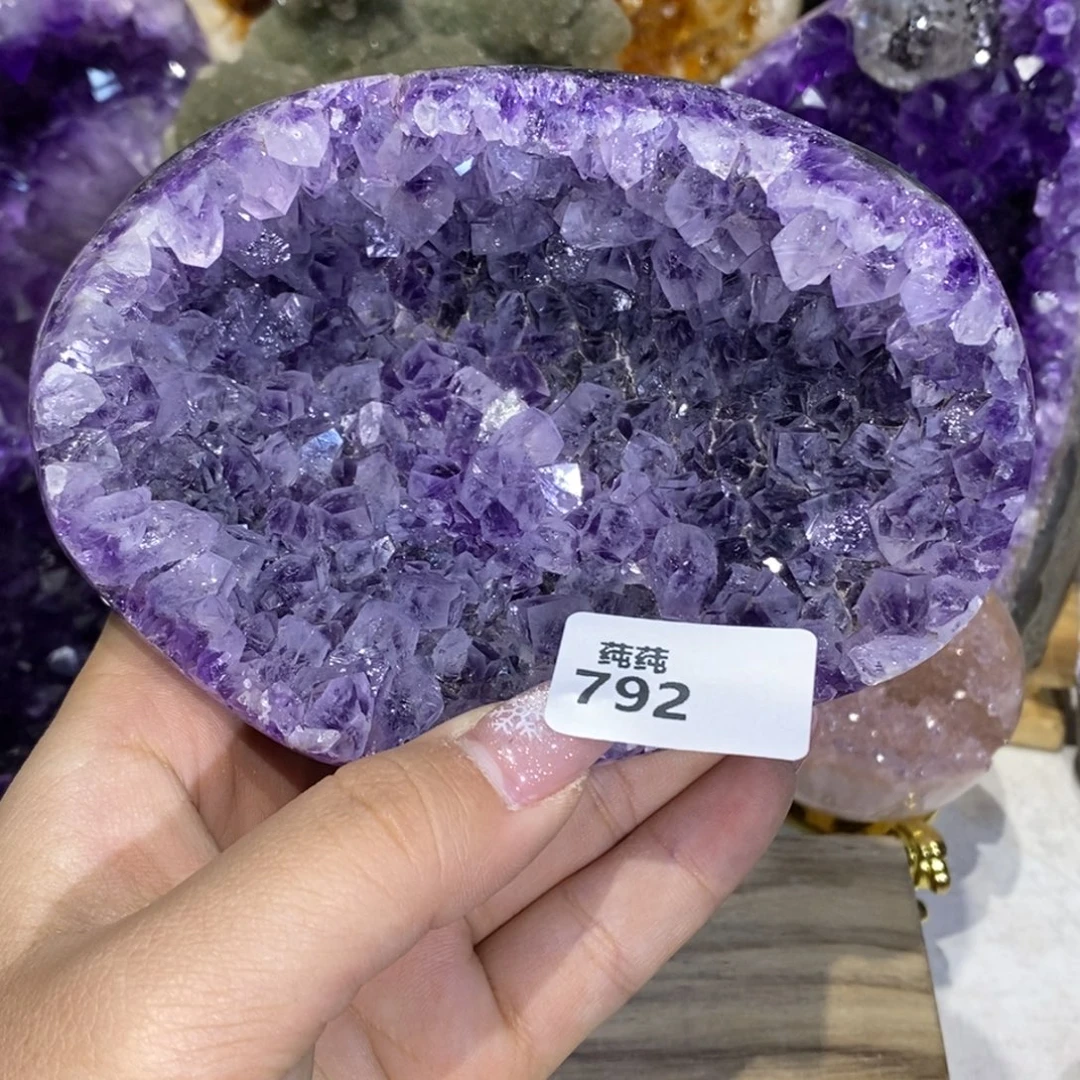 大型摆件（非配饰）紫晶未镶嵌全抛窝窝