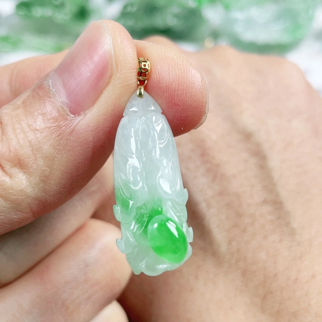 翡翠吊坠(不含链)18K金镶嵌