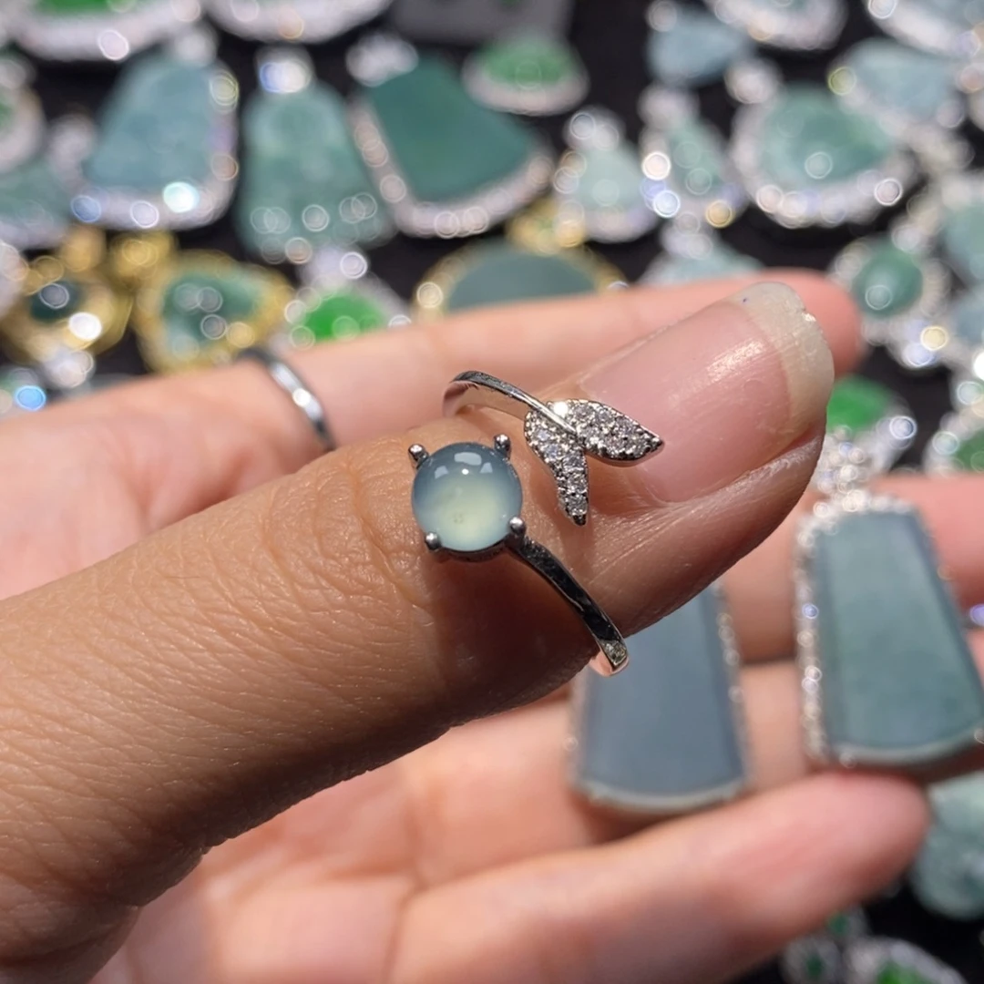 颂***颂翡翠未镶嵌颈饰翡翠