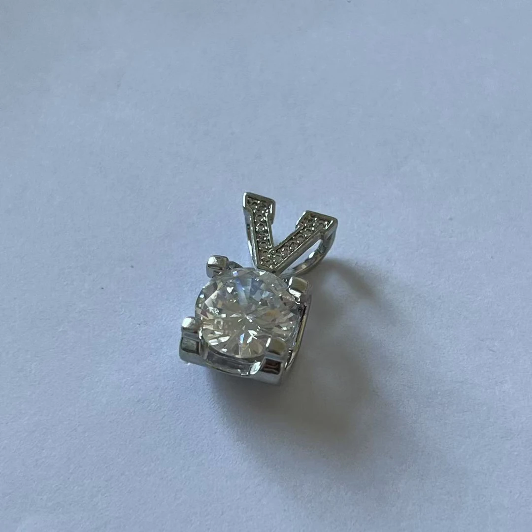 臻选吊坠 经典百搭设计白色吊坠DM9940