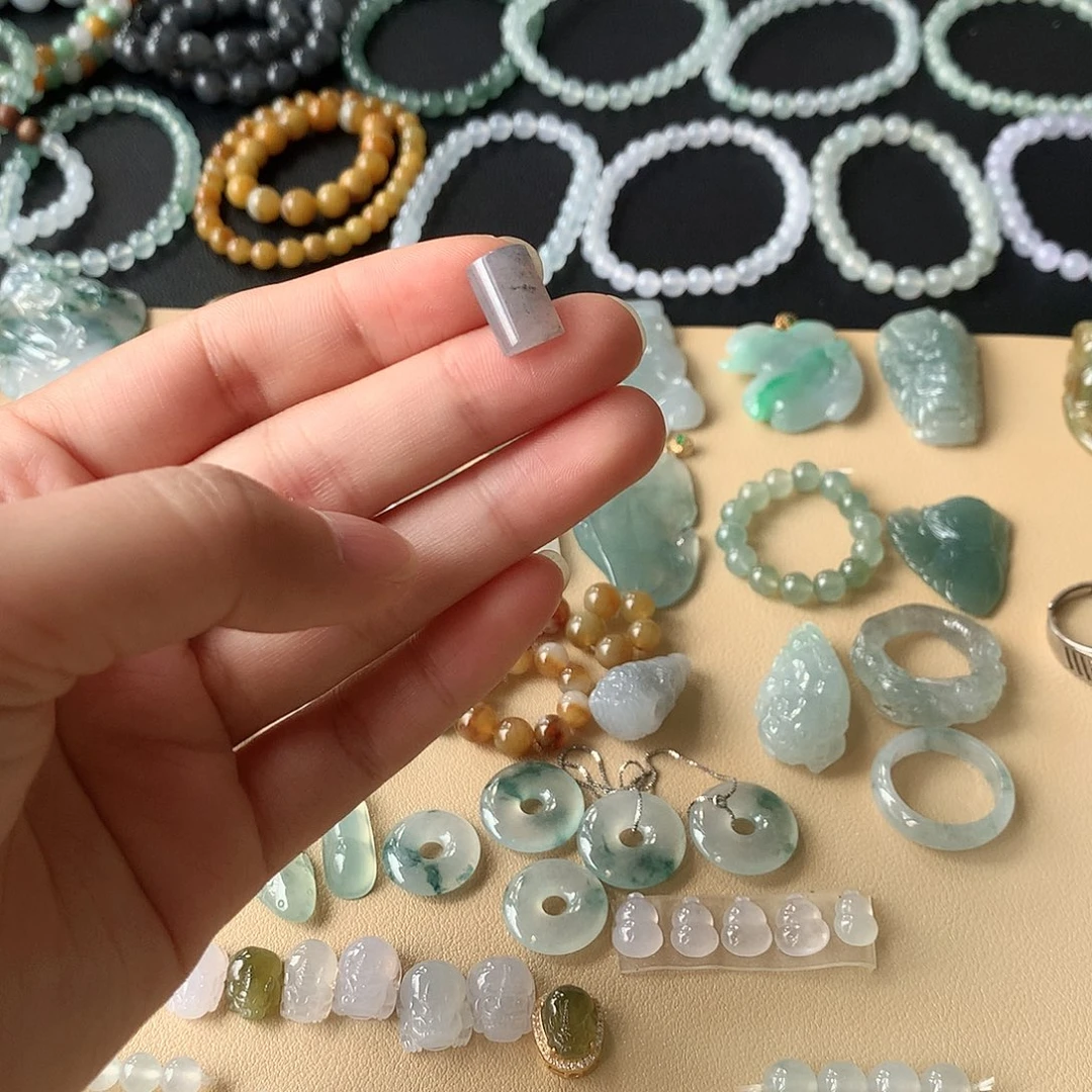 翡翠未镶嵌颈饰无事柱