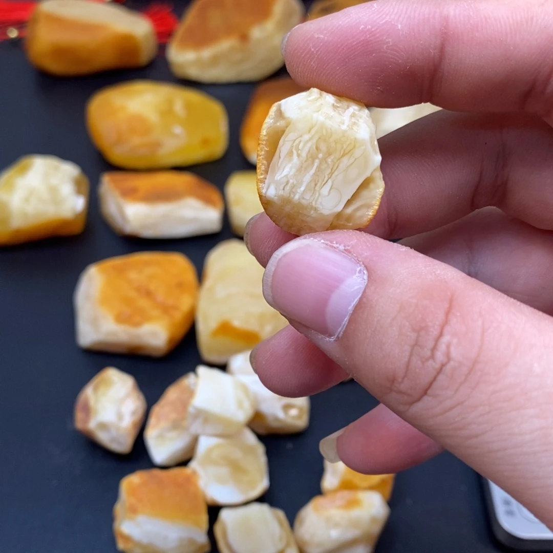 定制琥珀未镶嵌一**行天然蜜蜡原石加工不退不换