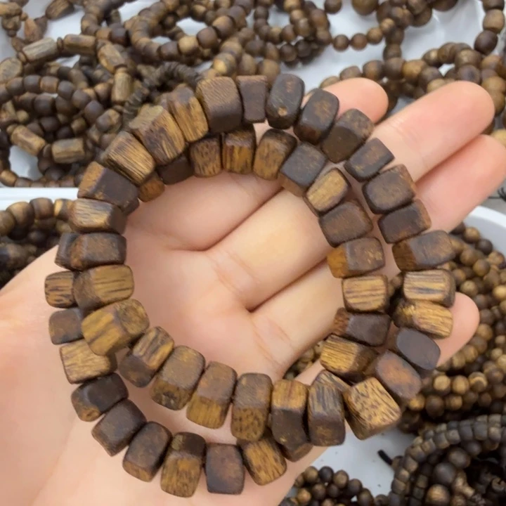 沉香手串乌生圆叶方糖片多样性发其一