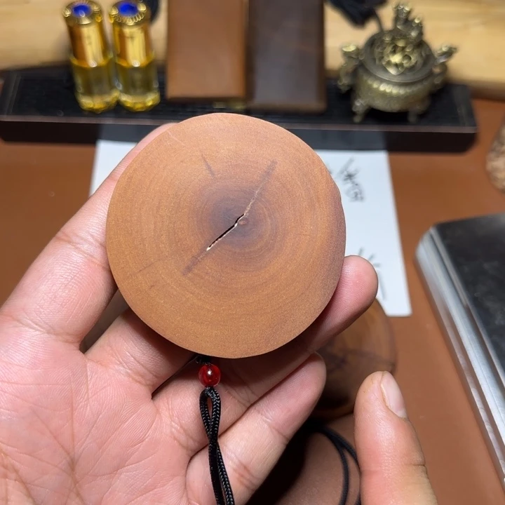 檀香木无事牌迈索尔老山檀香圆牌