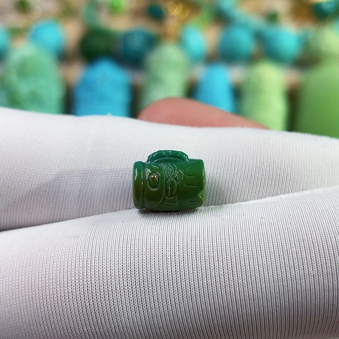 未镶嵌绿松石珠宝奇石