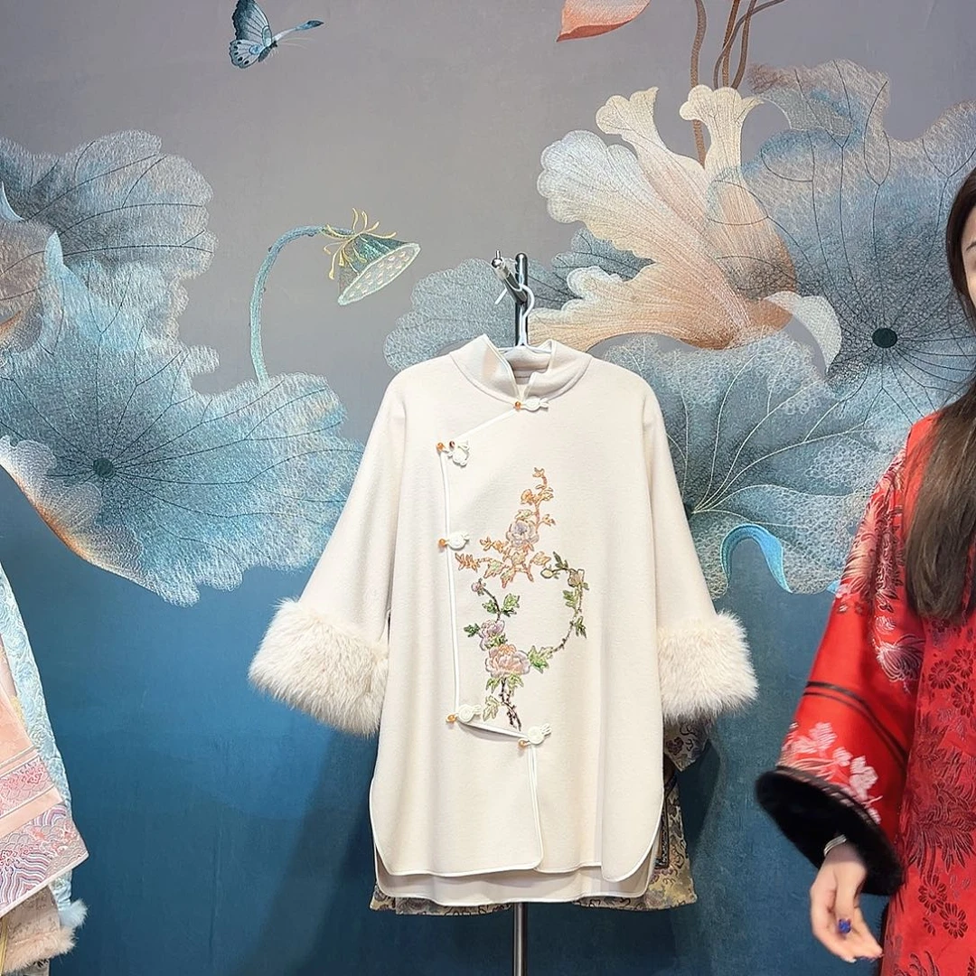 立领琵琶襟山羊绒新中式上衣