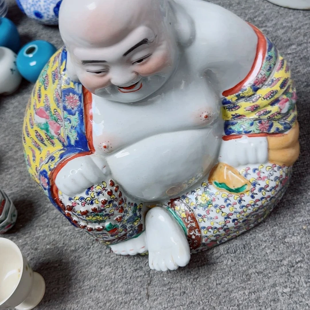 利***倪摆件瓷器的工艺技术水平不断
