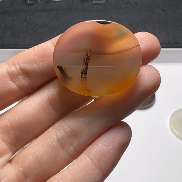 玛瑙/玉髓未镶嵌珠宝奇石