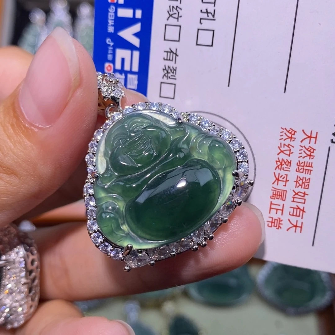 颈饰未镶嵌翡翠天然