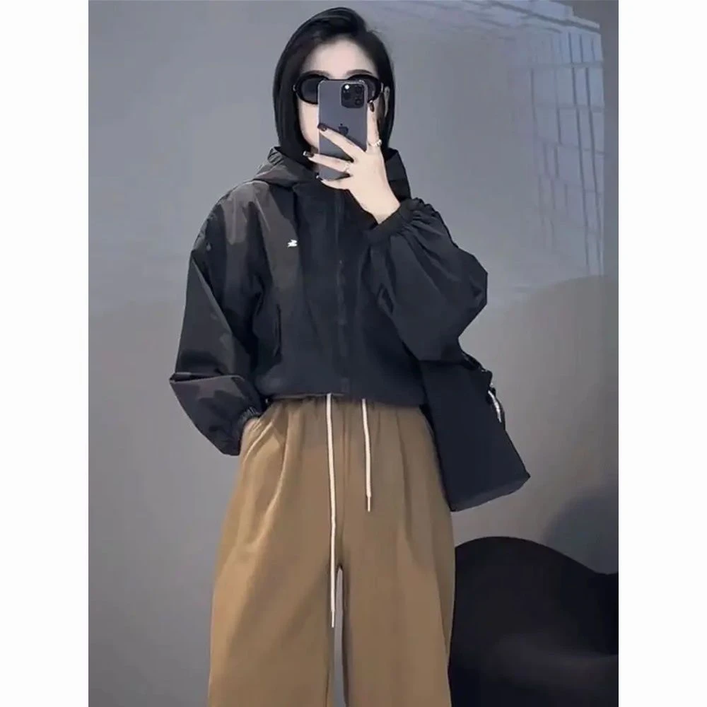 伯希和户外【新款】连帽短款纯色小个子冲锋衣外套女春夏宽松休闲夹