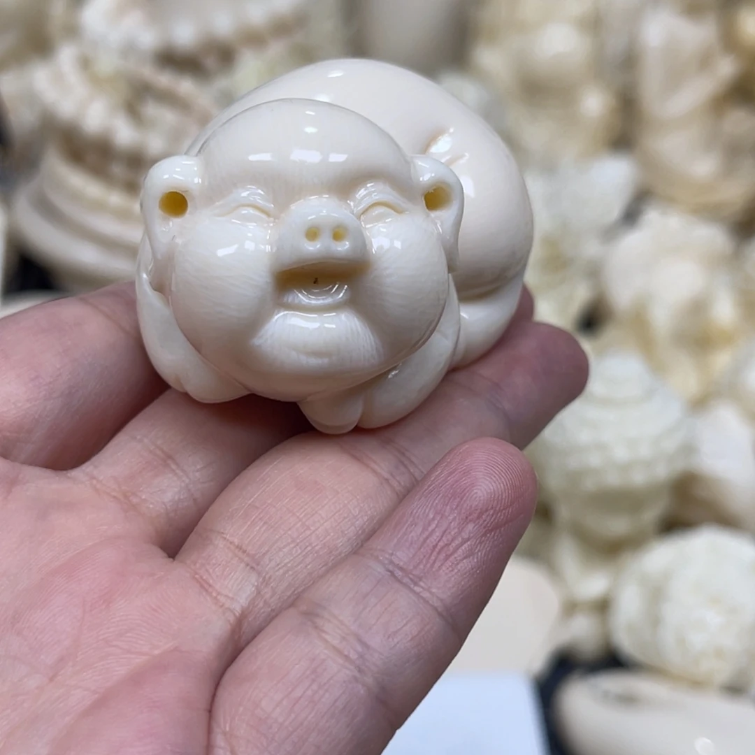 呵***呵猛犸象牙把件猪把件