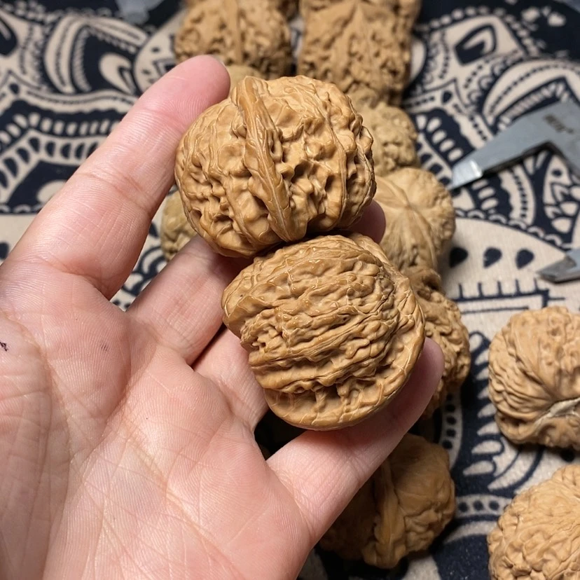 【闪购商品】文玩核桃吊坠S**T静静