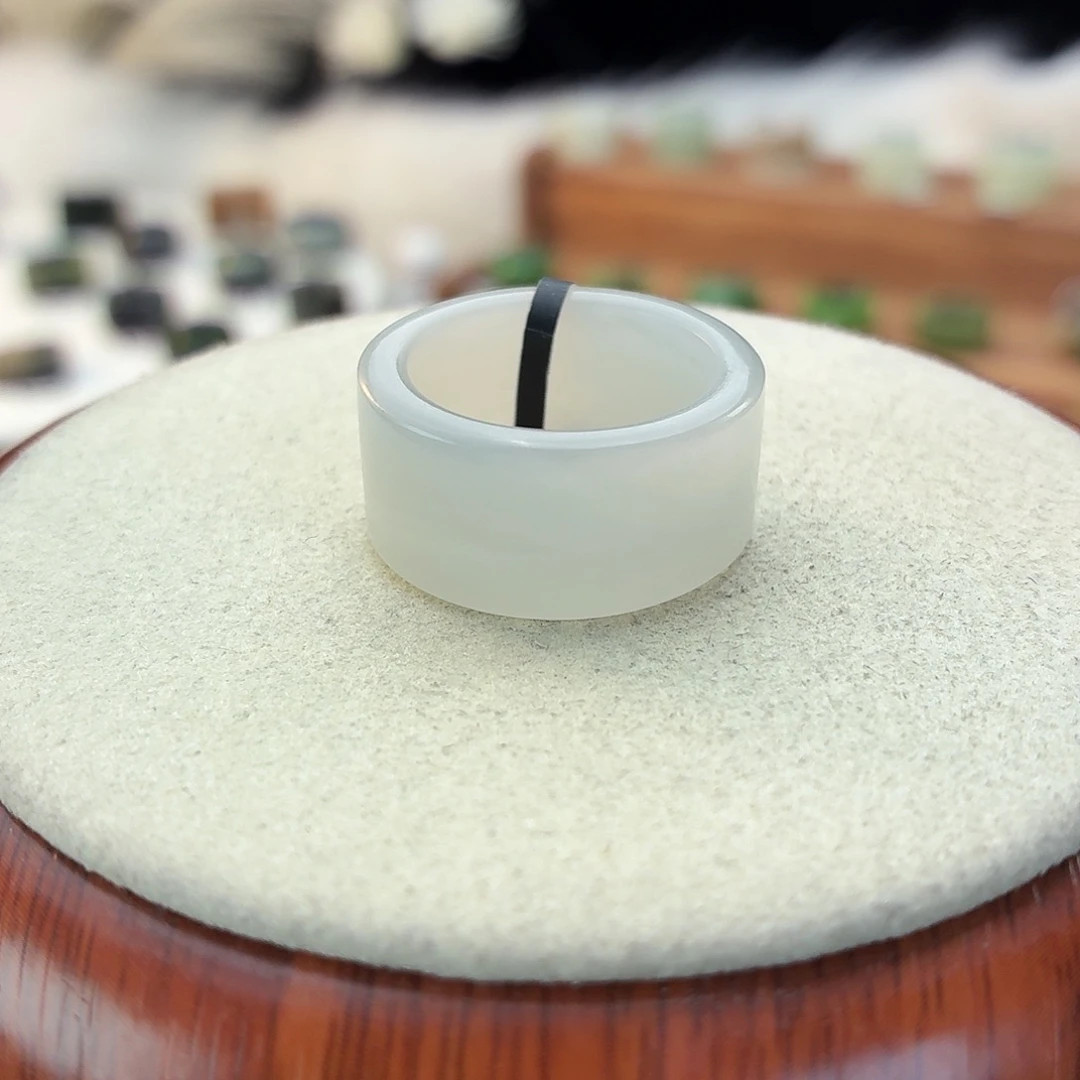 和田玉未镶嵌戒指i77浅烟紫圆切18.3mm