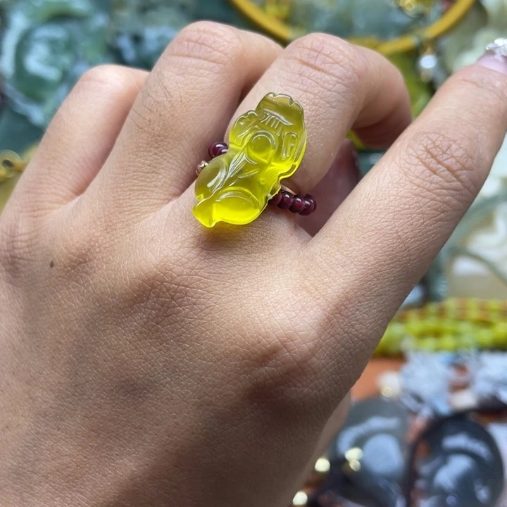 蛇纹石玉未镶嵌吊坠