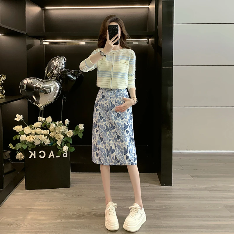 蓝色条纹小香风针织衫外套女秋季新款休闲时尚套装爱心牛仔半身裙