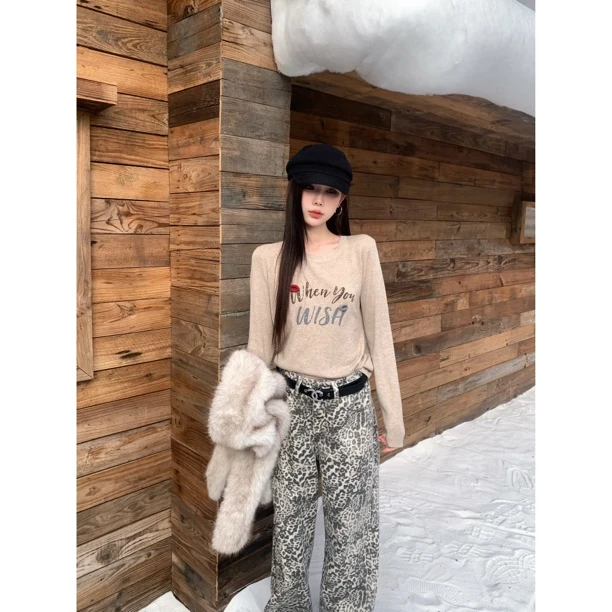 赵小小【打底调味剂】6517 早秋字母长袖t恤女圆领打底衫针织衫上衣