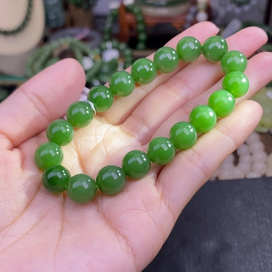 和田玉阳绿碧玉老料约10MM未镶嵌